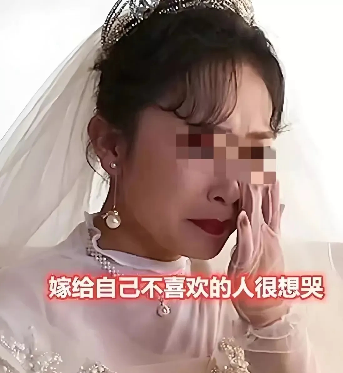 上海，女子在新婚之夜，坚决不同意丈夫碰自己。起初丈夫以为是不好意思，不成想结婚一