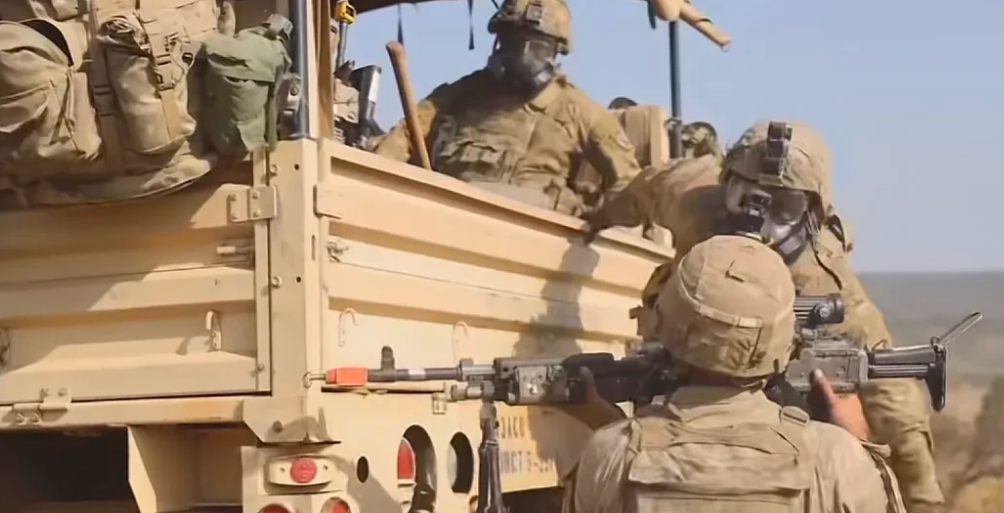 瑞典来劲了，宣布向乌克兰提供价值4亿欧的装备，这是在波尔塔瓦让俄军炸怒了吗，一怒