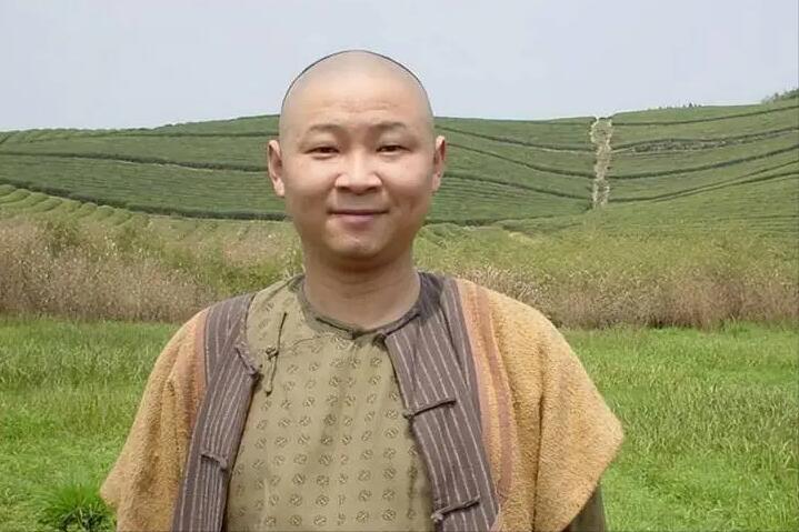 三德子养鸡身价上亿