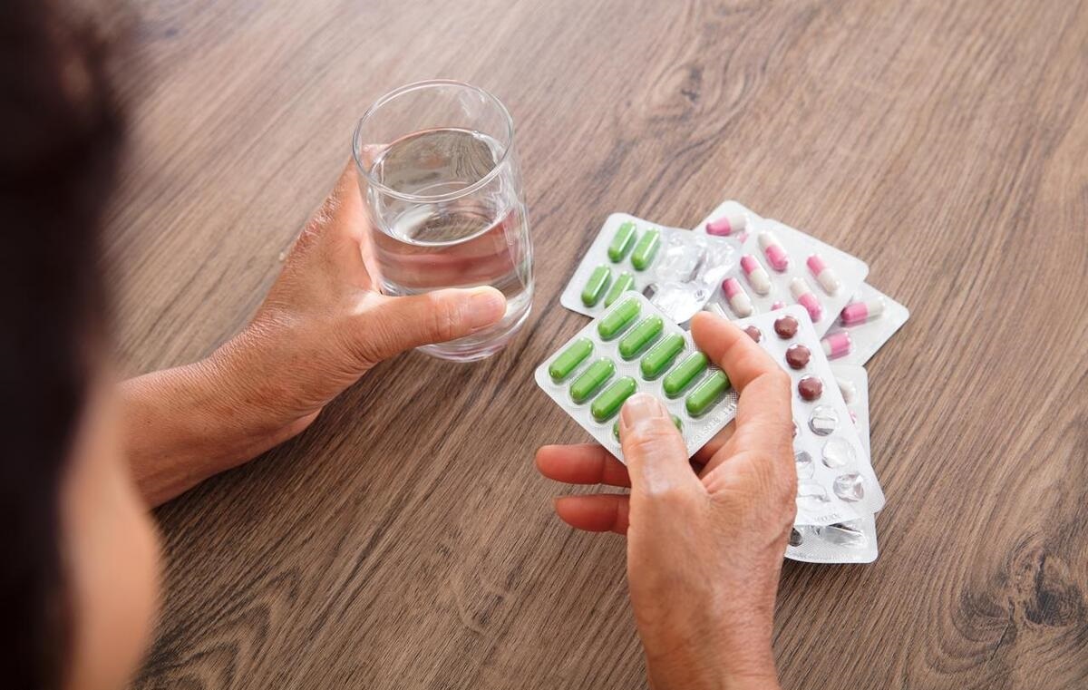 甘油三酯升高，用他汀还是贝特呢？

甘油三酯边缘升高（1.7~2.26mmol/