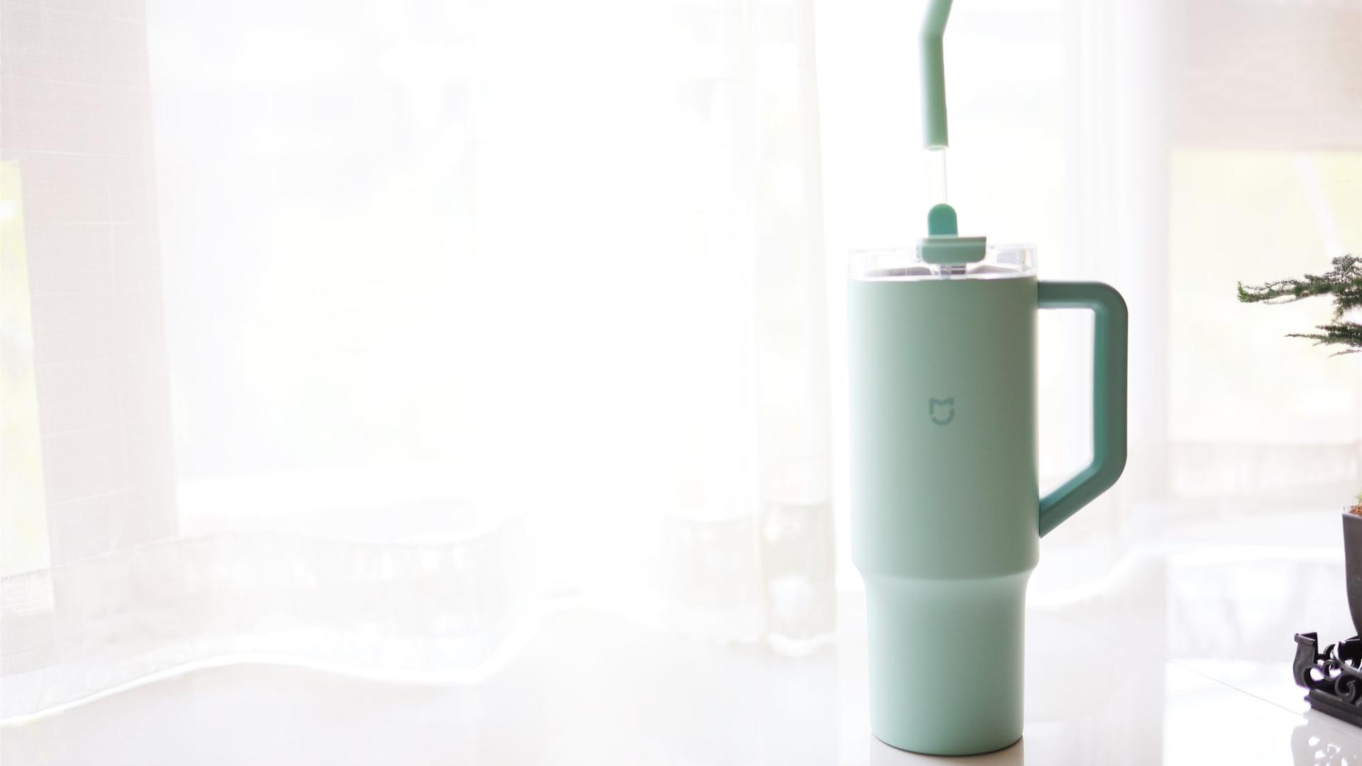 冬季夏季还在用不同的杯子？不如来看看我的喝水伴侣，一个全搞定