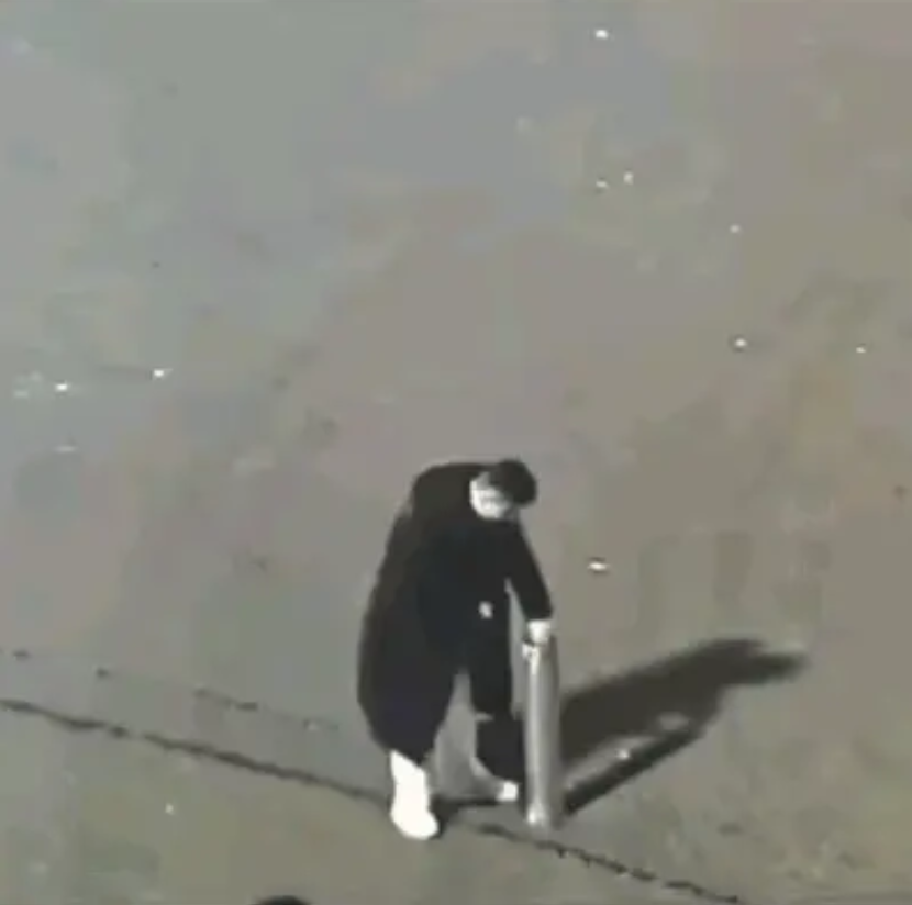 死于无知！

男子放烟花致死后续，又挖出了3个真相，细节致命！

1：男子点燃的