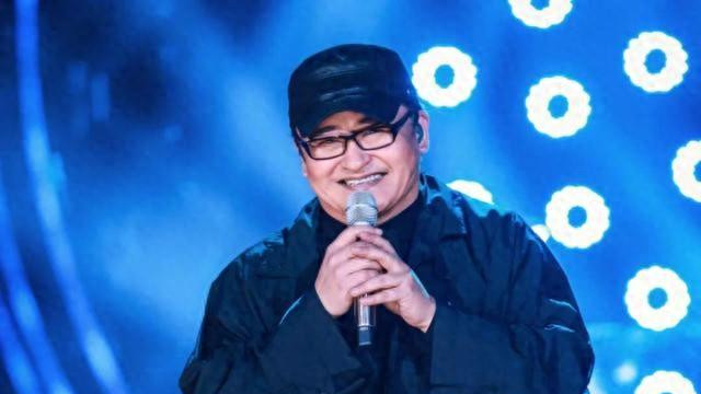 著名歌手刘欢：忍受病痛折磨，女儿婚事成心病，如今他怎样了？