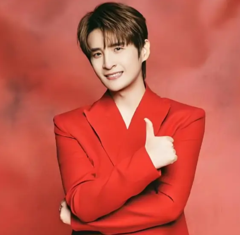 “至上励合”的马雪阳结婚，张远因为工作人没到场，但随礼88888元；同一个组合的