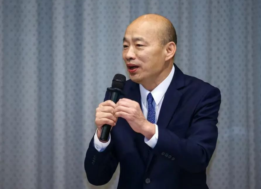 赖清德这是真想一手遮天啊，收押柯文哲，解散统促党，现在又准备走罢免韩国瑜的程序！