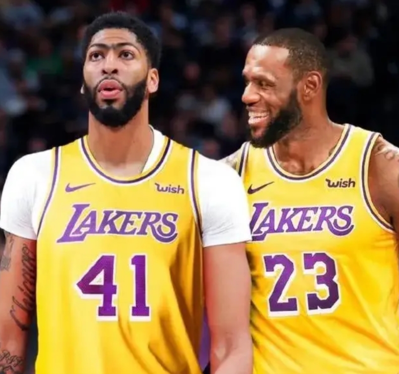 湖人加时132-134不敌老鹰，遭遇3连败！不得不承认以下事实:
1:詹姆斯真牛