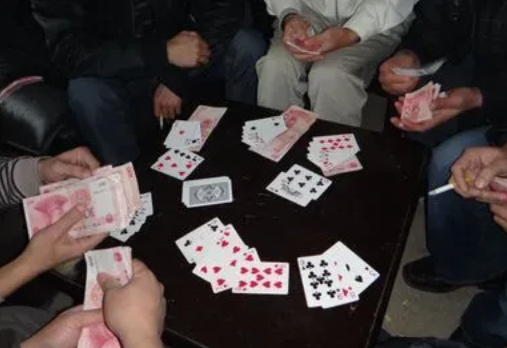 有女人说，我宁肯男人去嫖娼，而不愿意让男人去赌博，如果问我嫖娼和赌博哪一种最可恨