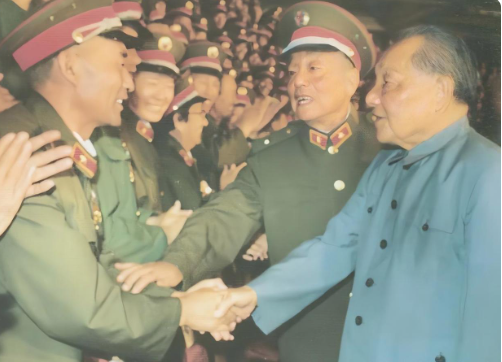 杨尚昆：十年军委副主席生涯，助力国防事业发展