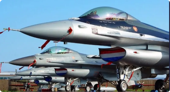 北约军事实力比俄罗斯强大吗？真出动1000架F-35隐身战机，立刻就可以炸烂俄乌