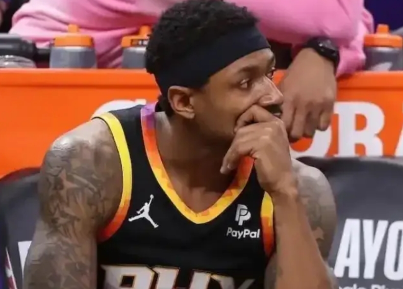 太阳队的布拉德·比尔自从担任替补后，太阳 4 胜 1 负。

这不是最重要的，最