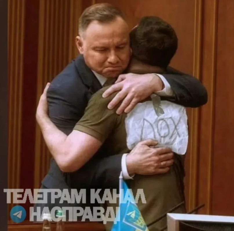 10月28日，波兰总统杜达在接受波兰媒体联合采访时表示，波兰不会向乌克兰转让从韩