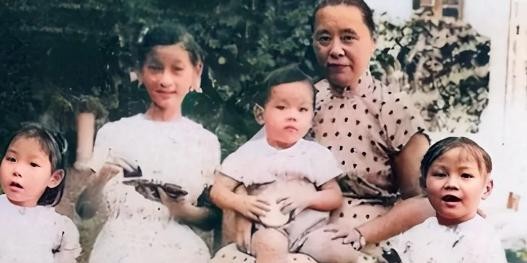 徐志摩嫌弃妻子 却让她怀二胎

                        