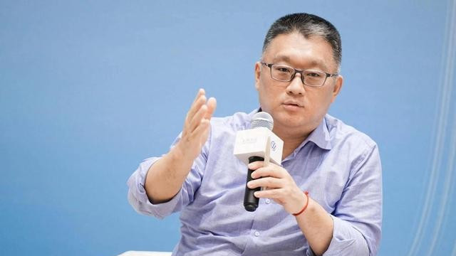暴跌126亿！中国最大车企“下跪求生”，新总裁上任放弃“灵魂”
