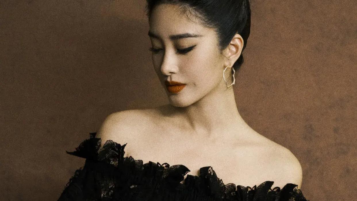 美女壁纸第1652期—杨采钰