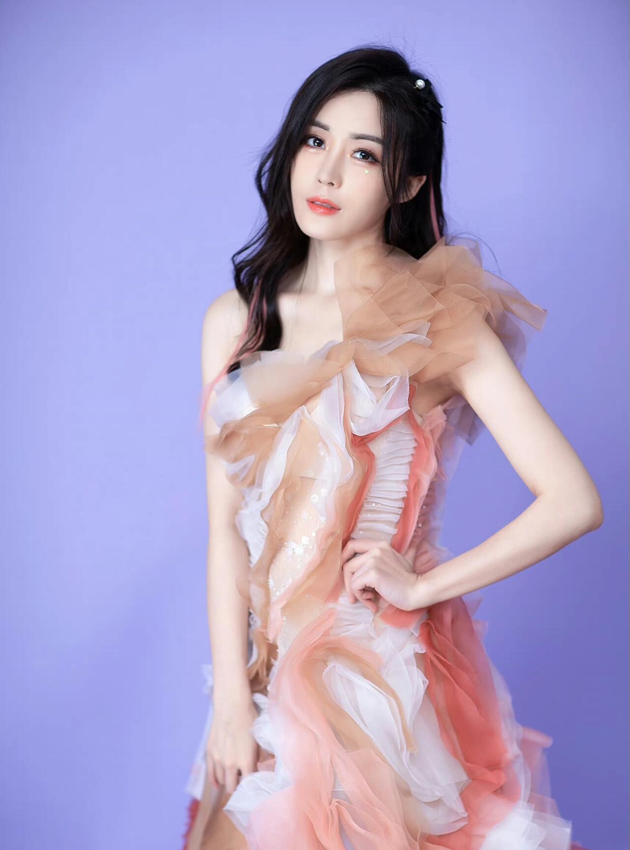 演员汤晶媚：才华横溢的影视明星