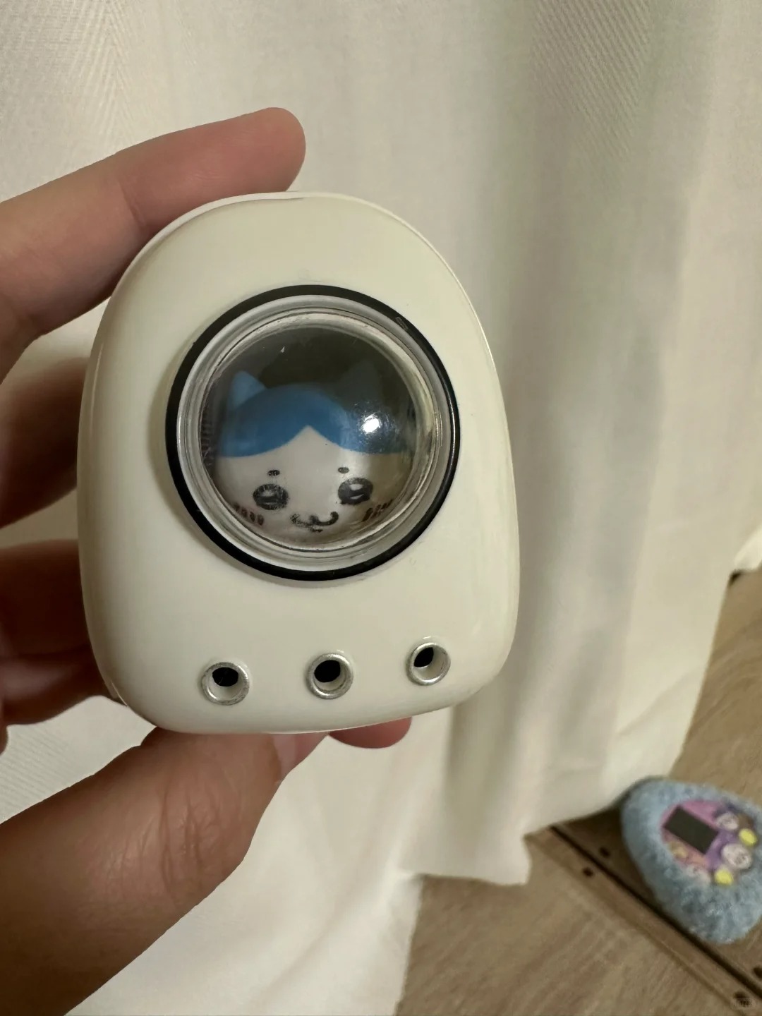 安利一個扭蛋貓包掛件
裝下小八小公仔
就像帶了隻小貓出門 超可愛～～～