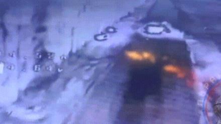 生死时刻！乌军8个旅绝境反击，俄军露出凶横獠牙，炸出死亡公路