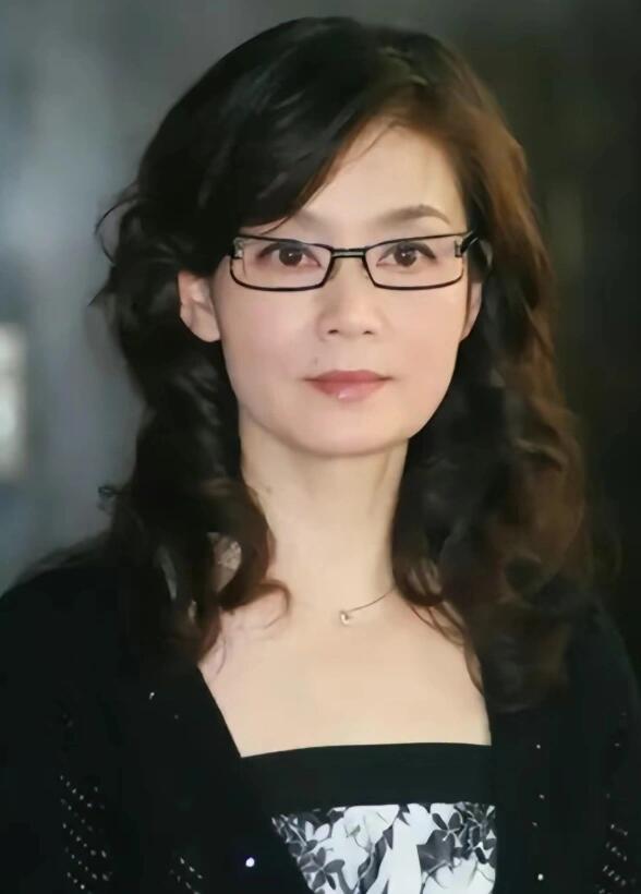 潘虹一直觉得，女人需要独立