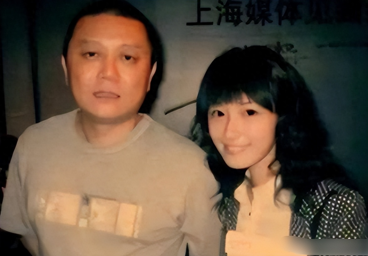 1994年，20岁的徐静蕾爱上了36岁的王朔，她甚至对王朔的妻子沈旭佳说：我已经