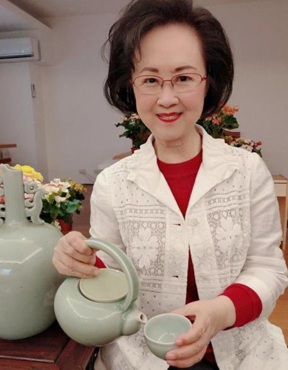 丈夫没能按自己的想法离去，成了琼瑶的心病；琼瑶按自己的想法离去，成了儿子的心病！