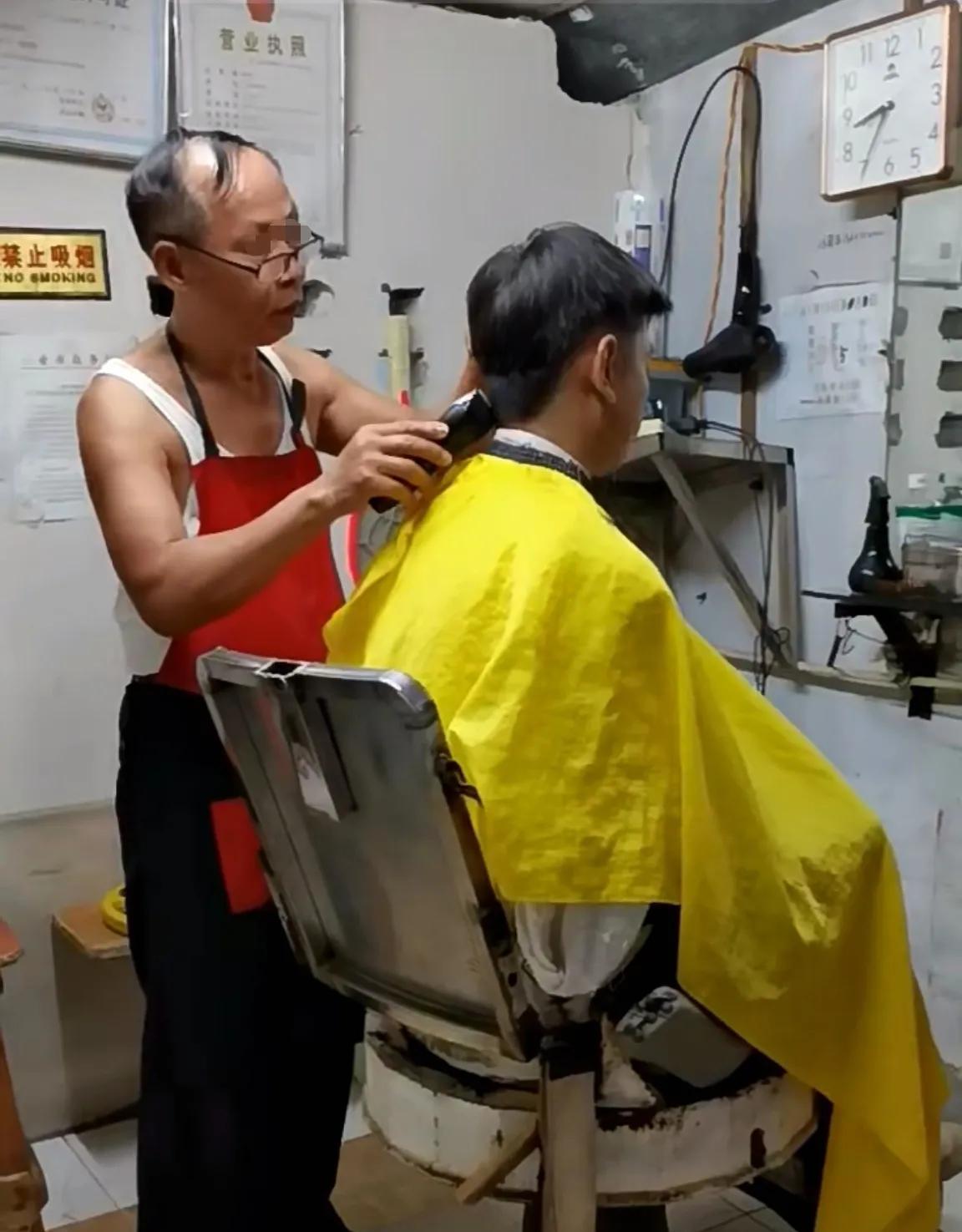 你们在理发的时候会选择连锁美发店还是街边小店？我是男士，一直以来都在社区菜市场门