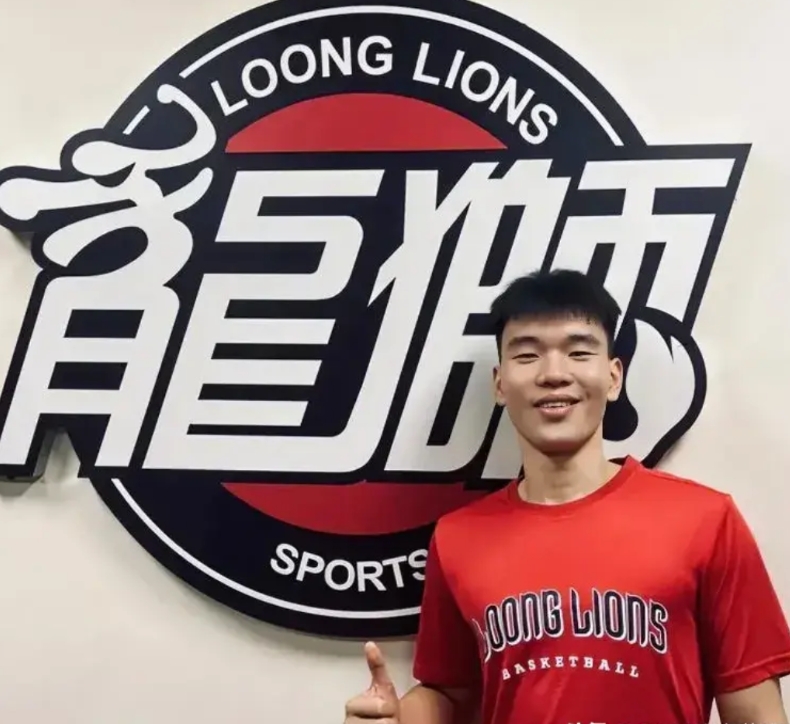 虽战绩不尽人意，但广州男篮也确实出人才，除了郭艾伦，丁彦雨航，焦泊乔，还有他……