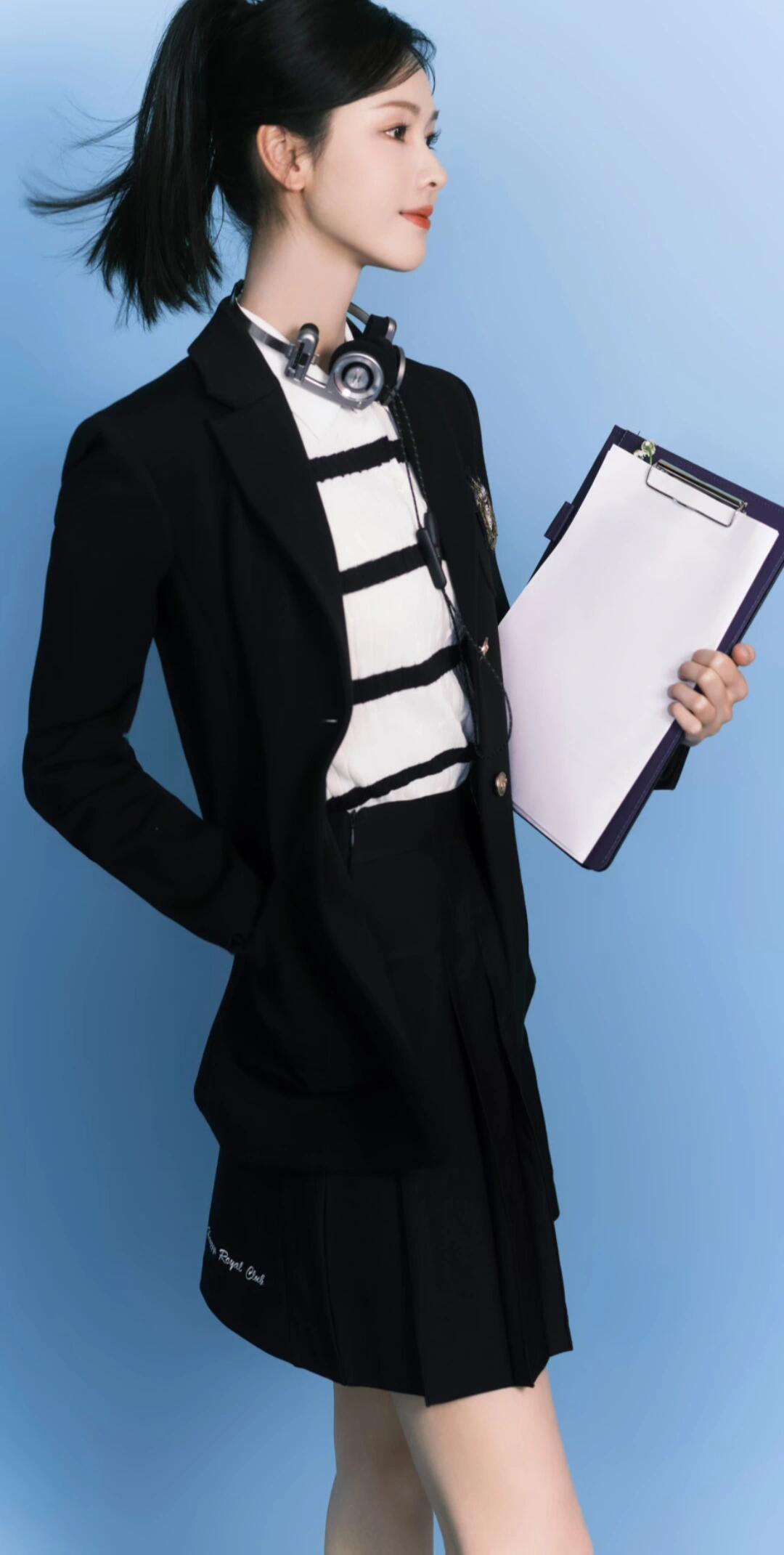 你觉得陈都灵这组照片怎么样？