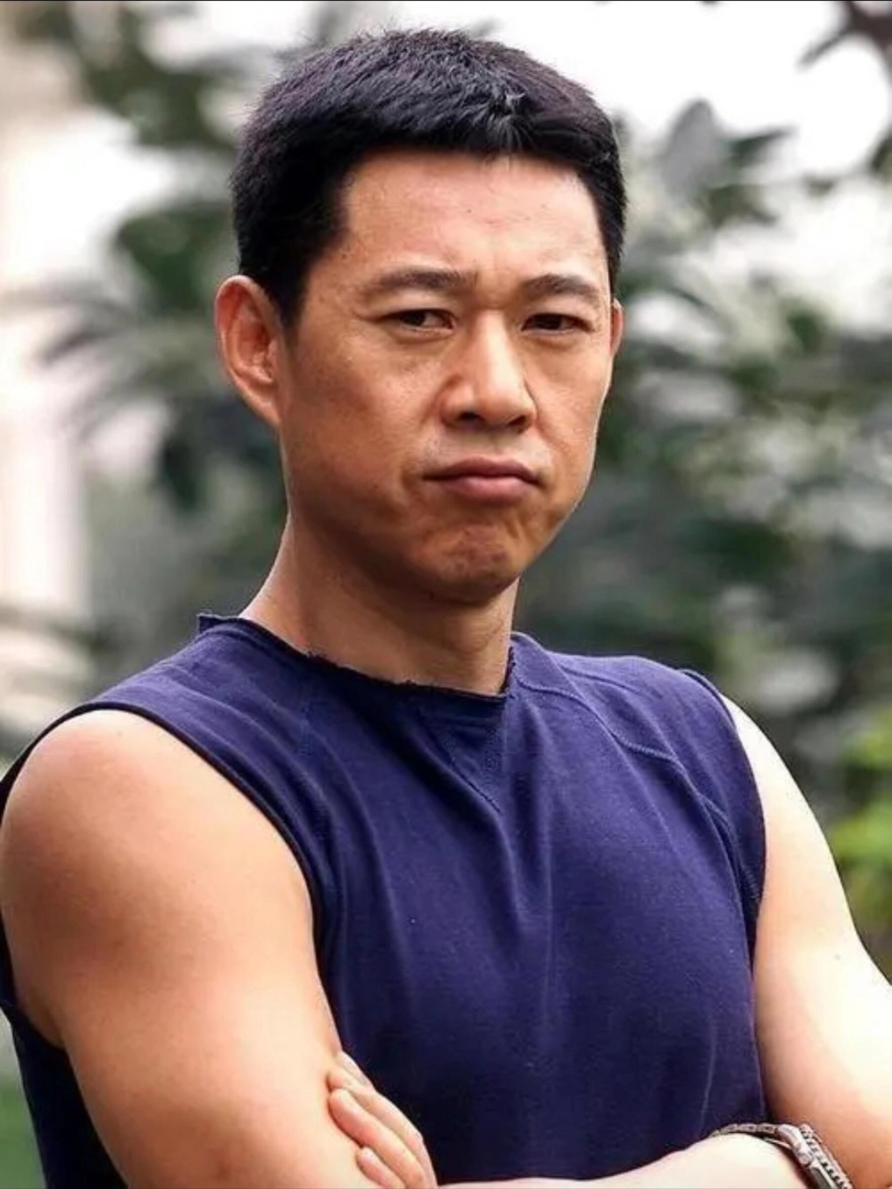 张丰毅：扇妻子巴掌，缺席亲生儿子婚礼