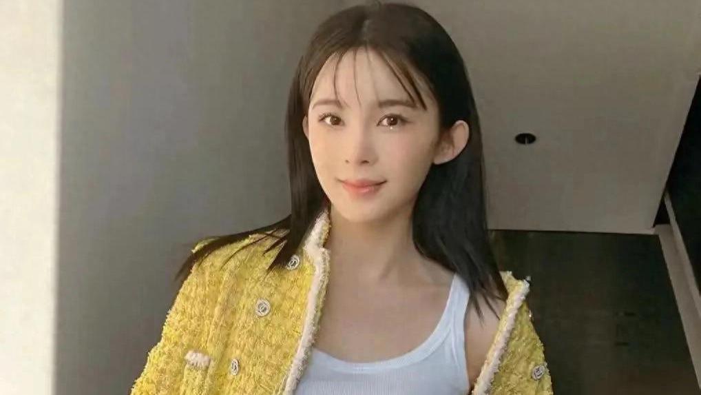 自爆“大瓜”都无人在意，过气明星的惨，赵樱子体现的淋漓尽致