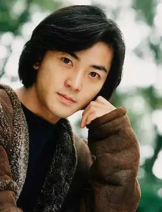 郑伊健：唯一长发而好看的男子