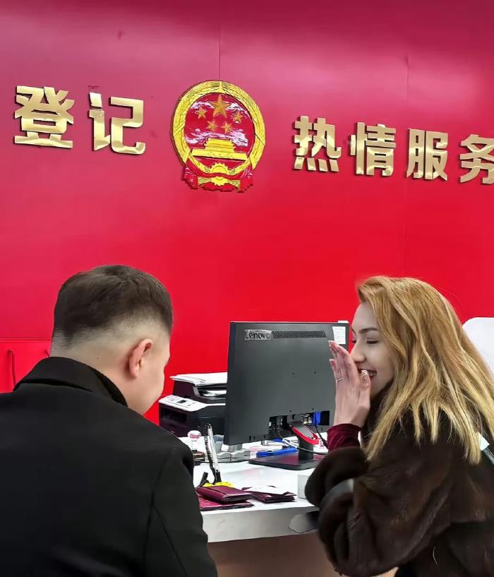 祝天底下有情人终成眷属