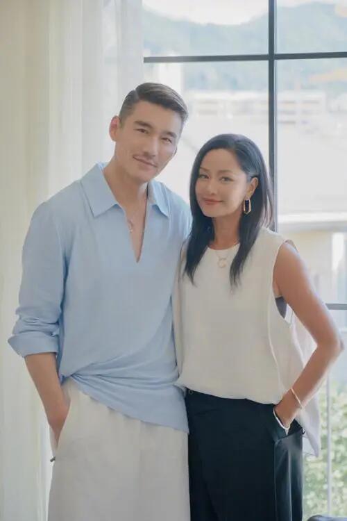 胡兵瞿颖合体，美丽无界限