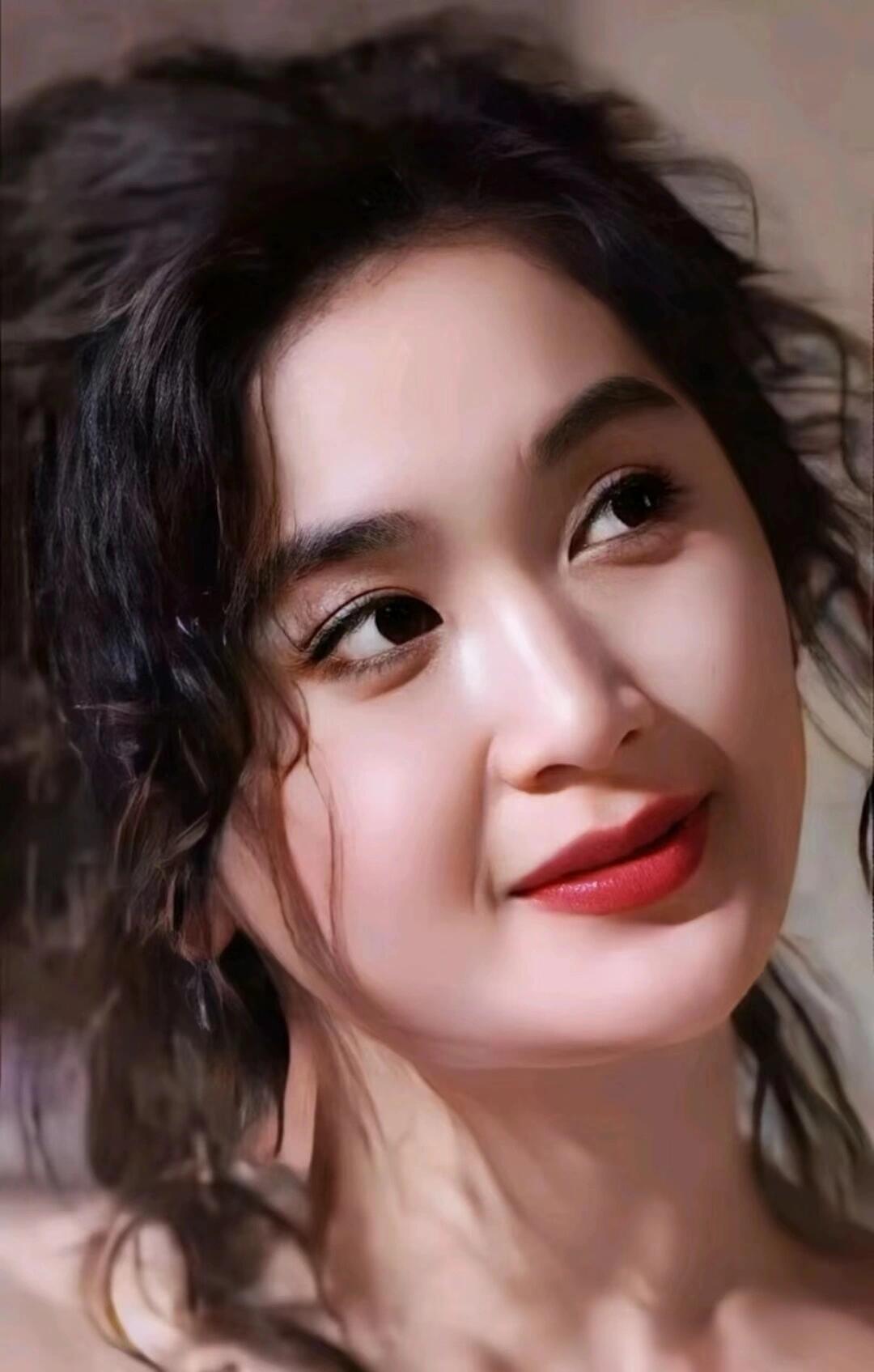 温碧霞媚到骨子里的女人