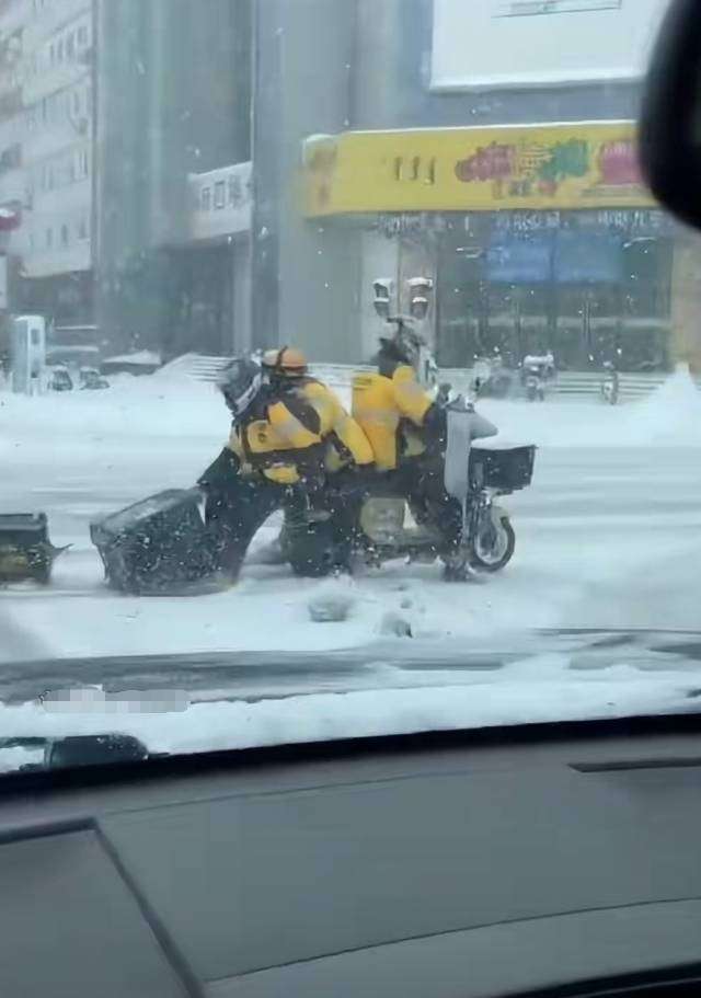 你们这么顽皮，客户知道吗