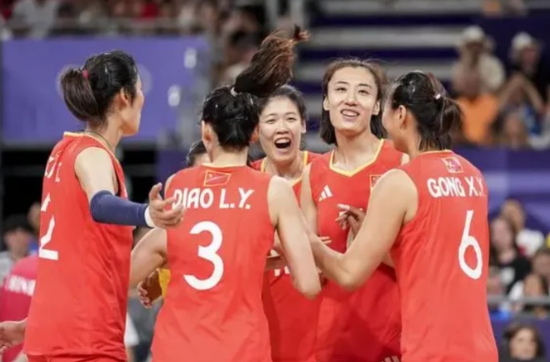 巾帼不让须眉！中国女排豪取三连胜！