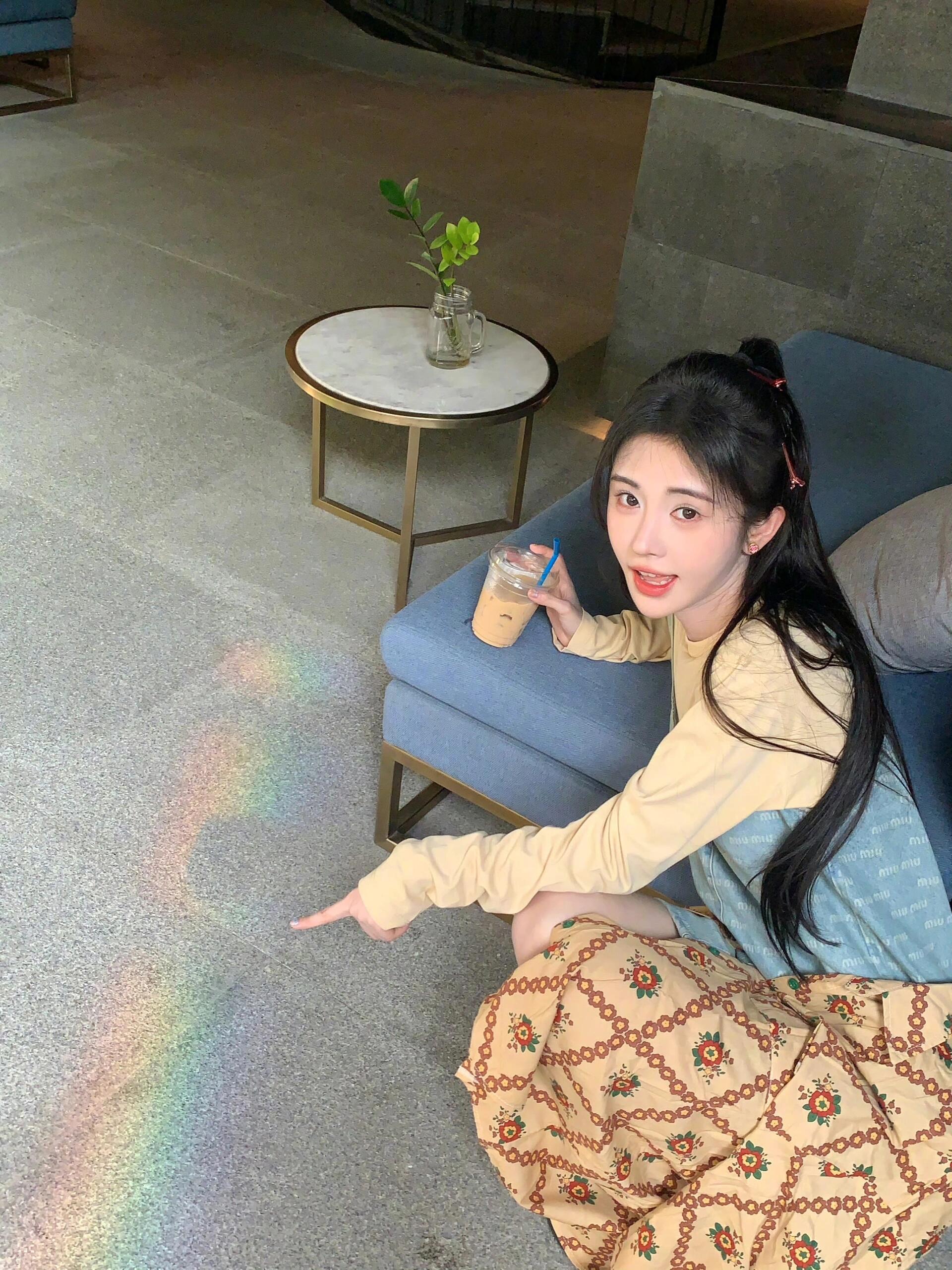 鞠婧祎——氛围感天花板