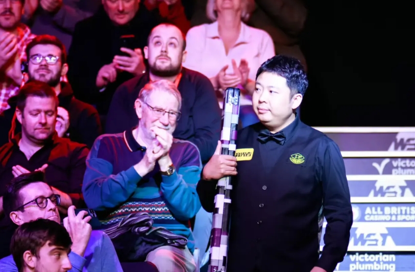 大逆转！随着张安达6-5宾汉姆，中国军团8位球员最新成绩：

1、赵心童——止步