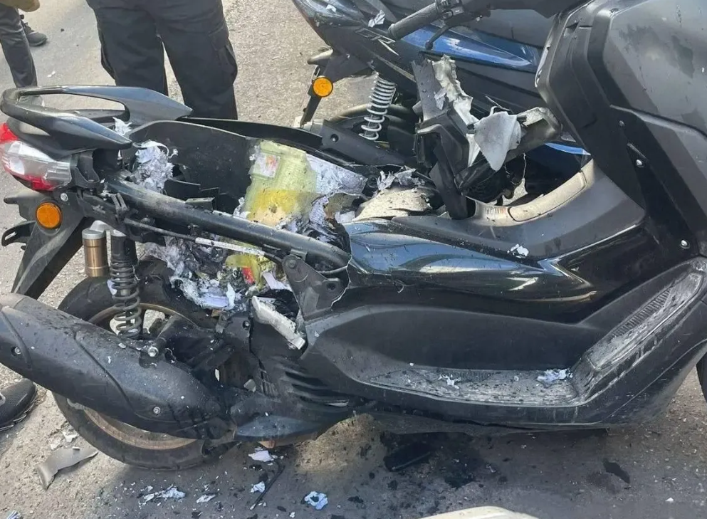 此时此刻，库克们的牙齿估计都快要咬碎了。这可不是夸张，自从黎巴嫩的寻呼机爆炸事件