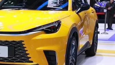 重磅对决！全新一代雷克萨斯LBX亮相，奥迪Q2L迎来强劲对手！