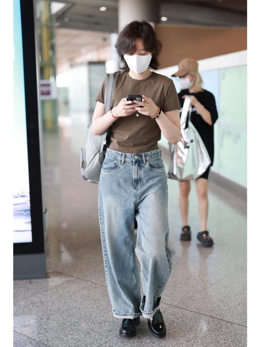 李斯丹妮洋气十足