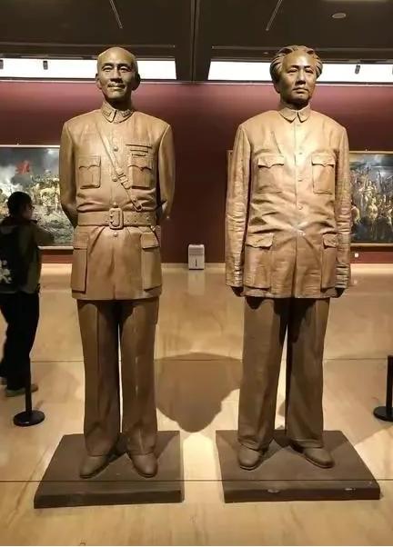1945年秋，蒋介石自信满满，放走了手中的王牌毛泽东，当众人惊诧不已时，他傲然宣
