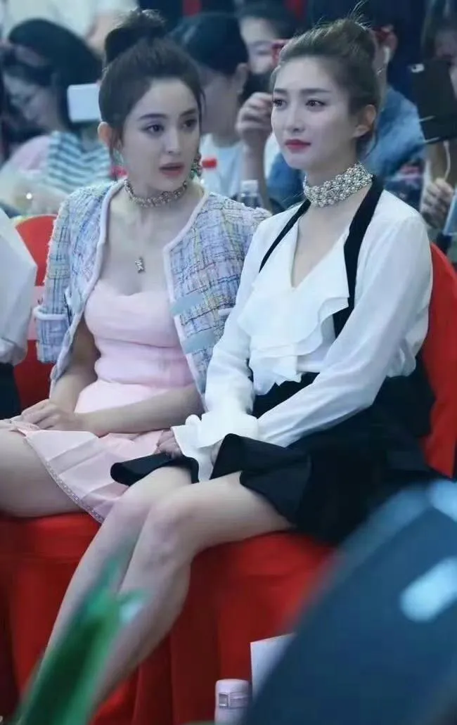 普通人要是穿这一身，应该会显得很土里土气吧