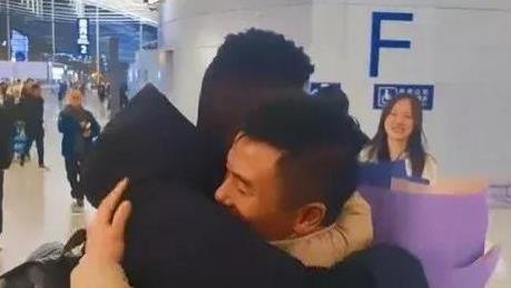 你不觉得上海申花这么做，有点不地道？球迷表示：轻车熟路了啊！