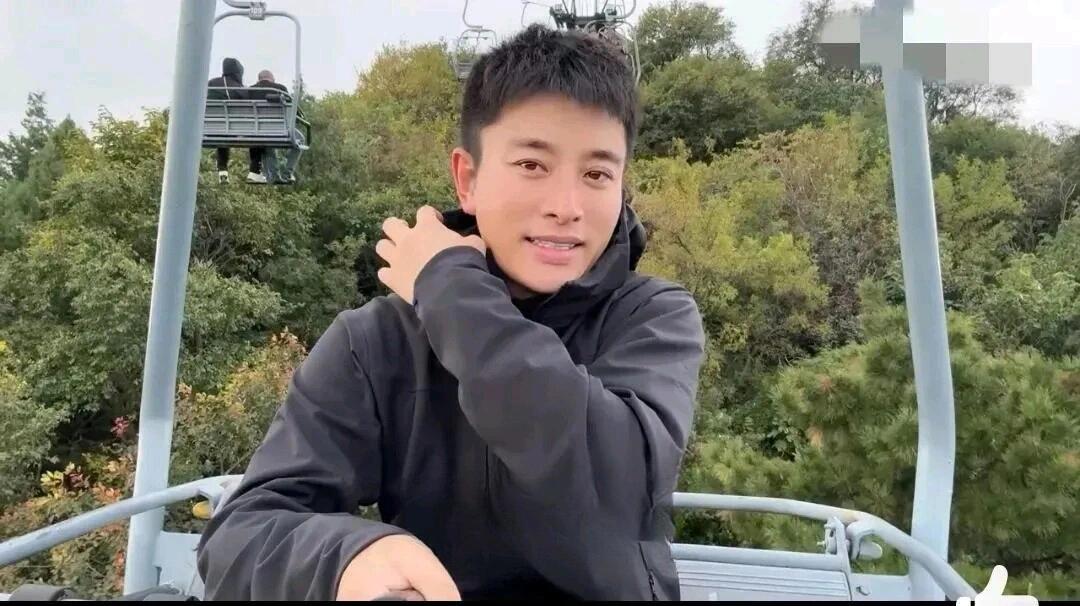 贾乃亮，一个充满活力和魅力的演员