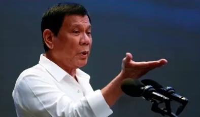 杜特尔特放“大招”！
小马科斯陷“危局”！
本月26日《联合早报》消息，菲前总统