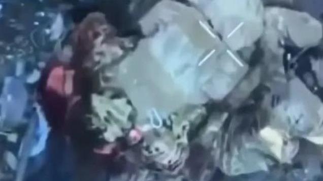 这次支持胡锡进，反对赵胜美化战争，这种英雄主义要不得