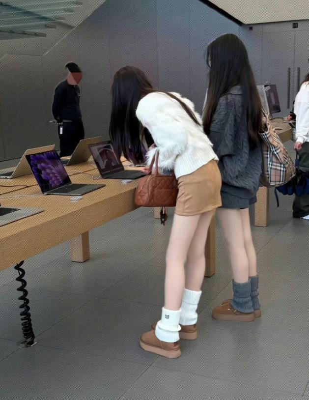 穿LV的不一定是富婆，但穿miumiu的一定是真公主