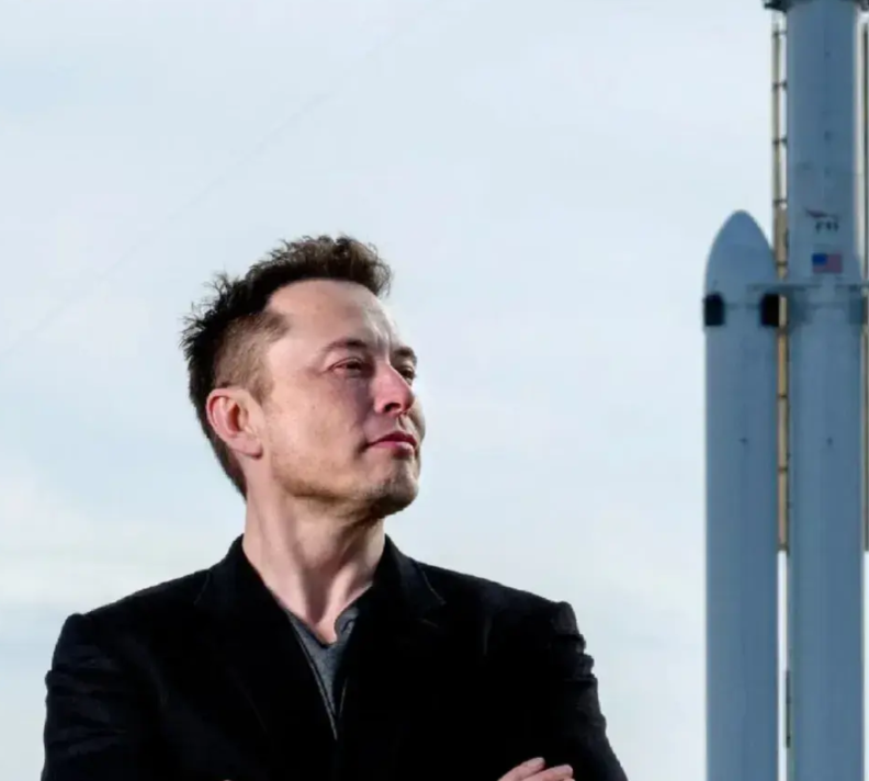 你们不觉得，马斯克打脸了全世界的航天人吗？

1、想当年，航天界可是金字塔尖的神