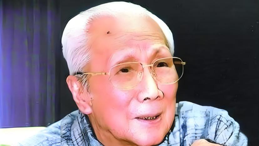 国宝级中医大师关幼波活到92岁，自创的“床上八段锦”，人人可学