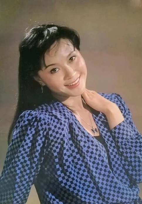 酒窝美女影后方舒